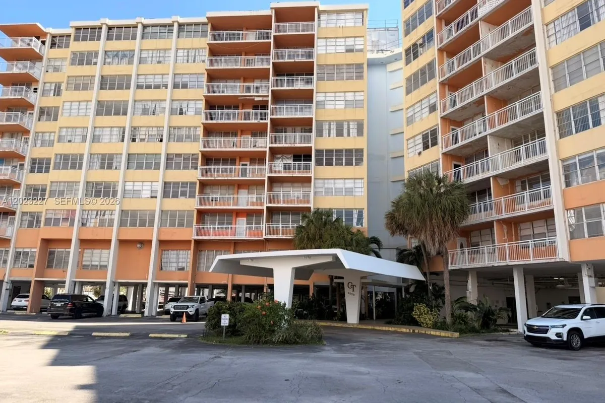 2025 NE 164th St # 706, North Miami Beach FL 33162