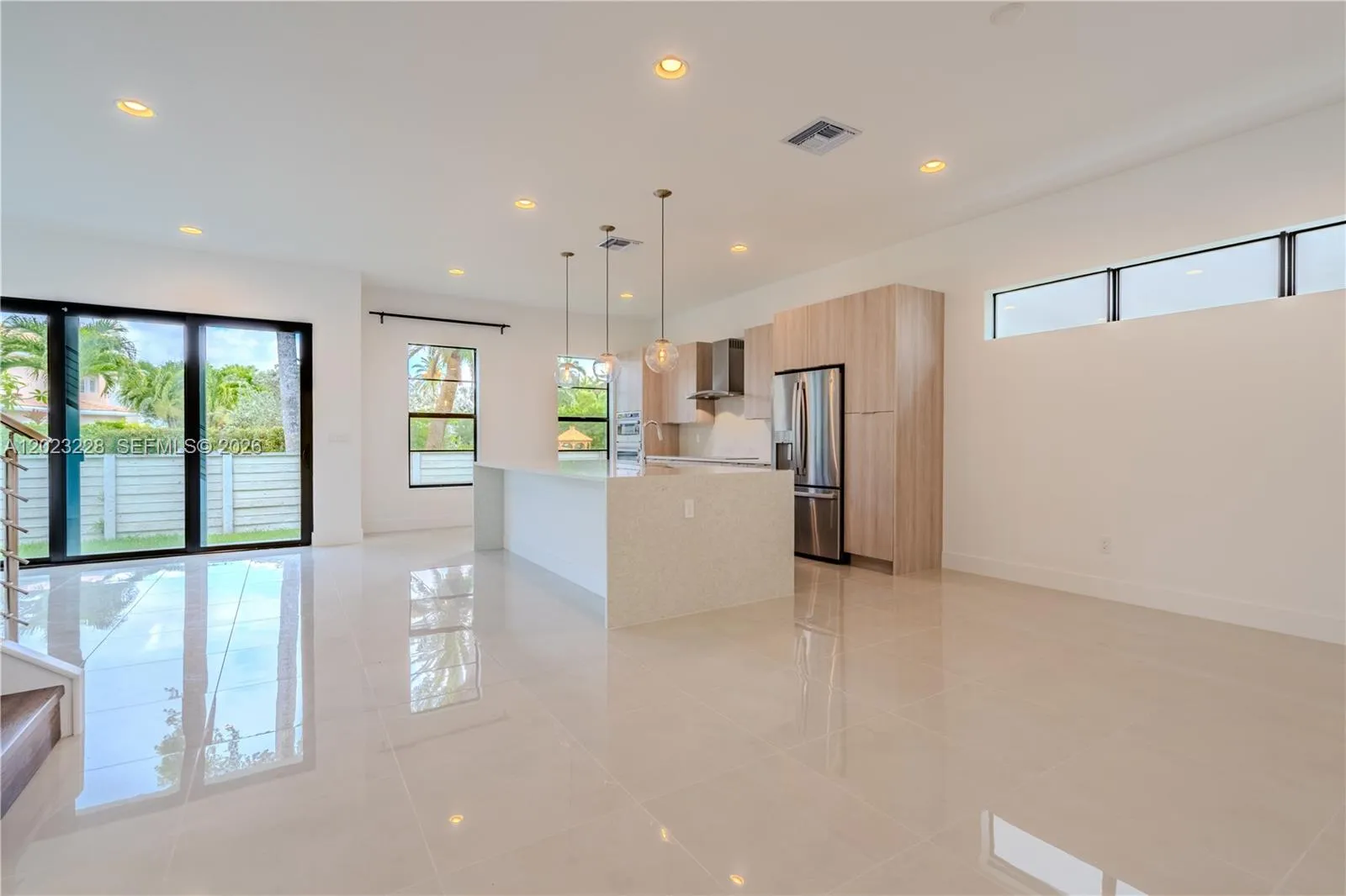 1427 SW 23rd St, Fort Lauderdale FL 33315