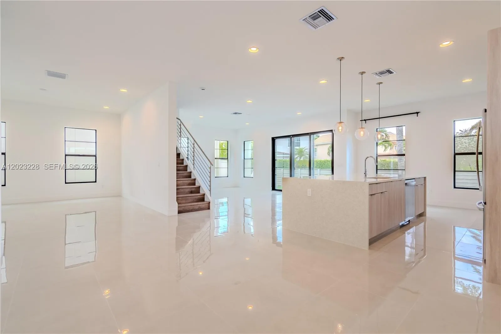 1427 SW 23rd St, Fort Lauderdale FL 33315