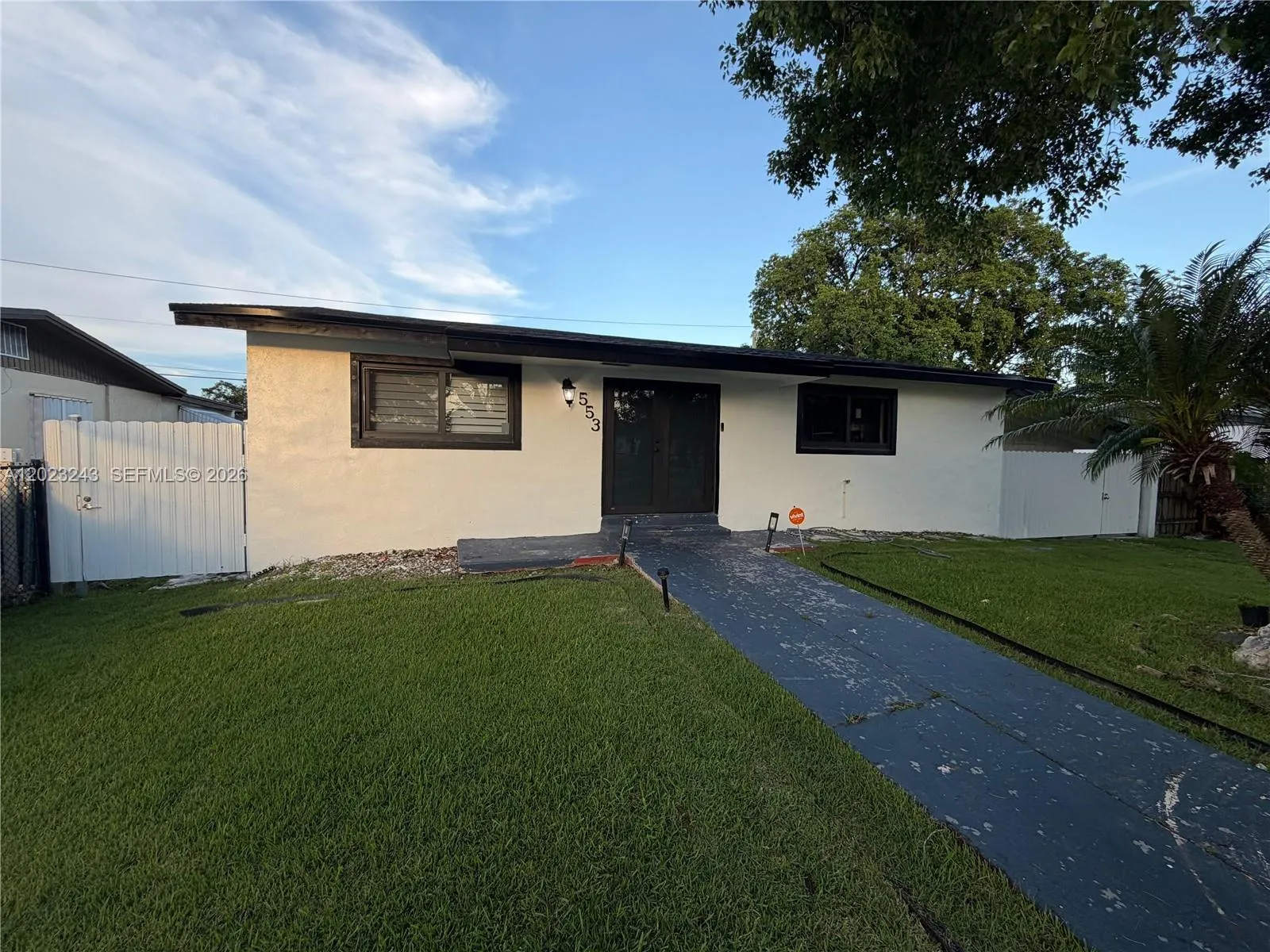 553 SW 6th Ct, Florida City FL 33034