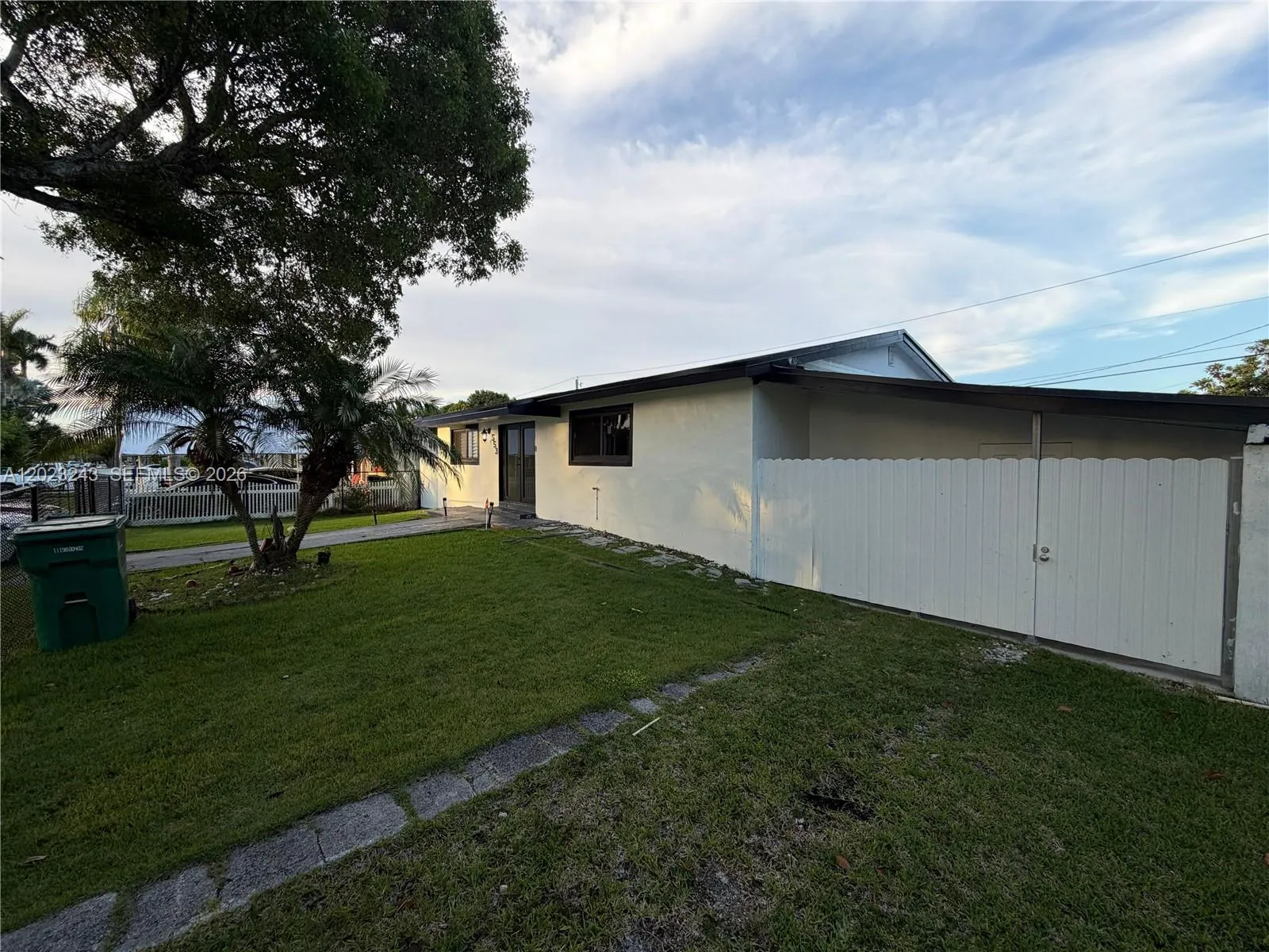553 SW 6th Ct, Florida City FL 33034