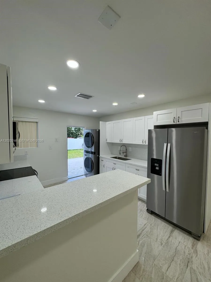 1222 NW 102nd St # 2, Miami FL 33147