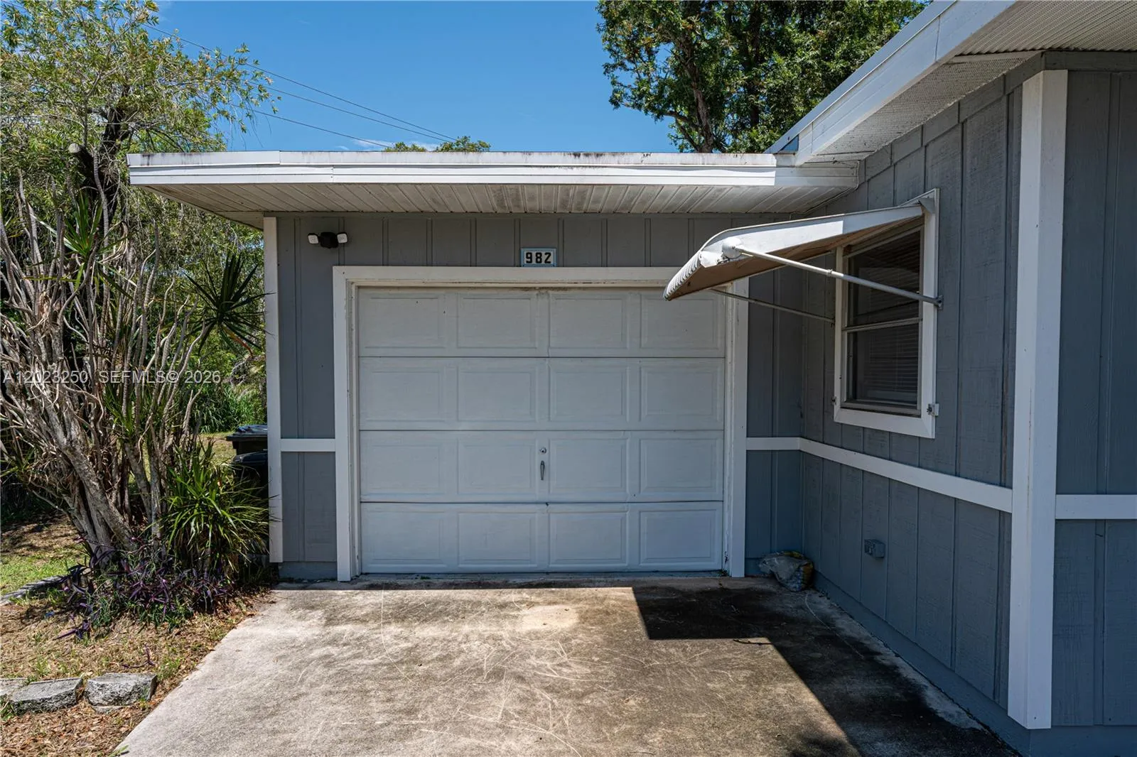 982 SW Airoso Blvd, Port St. Lucie FL 34983