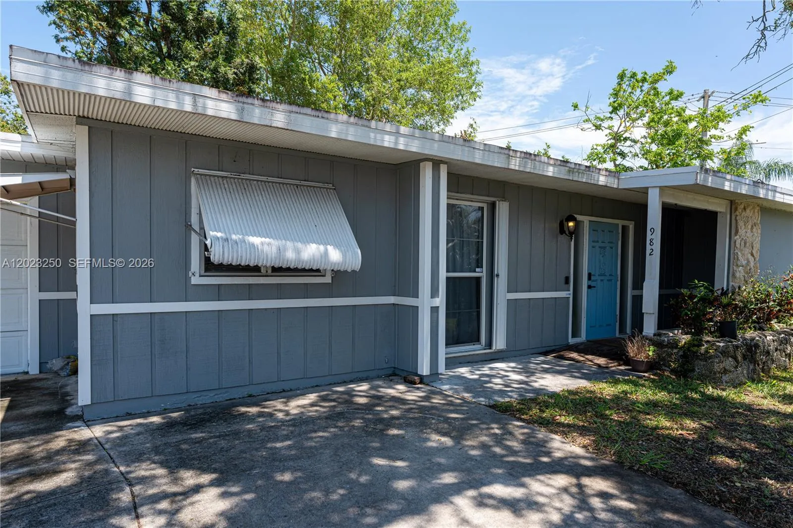 982 SW Airoso Blvd, Port St. Lucie FL 34983