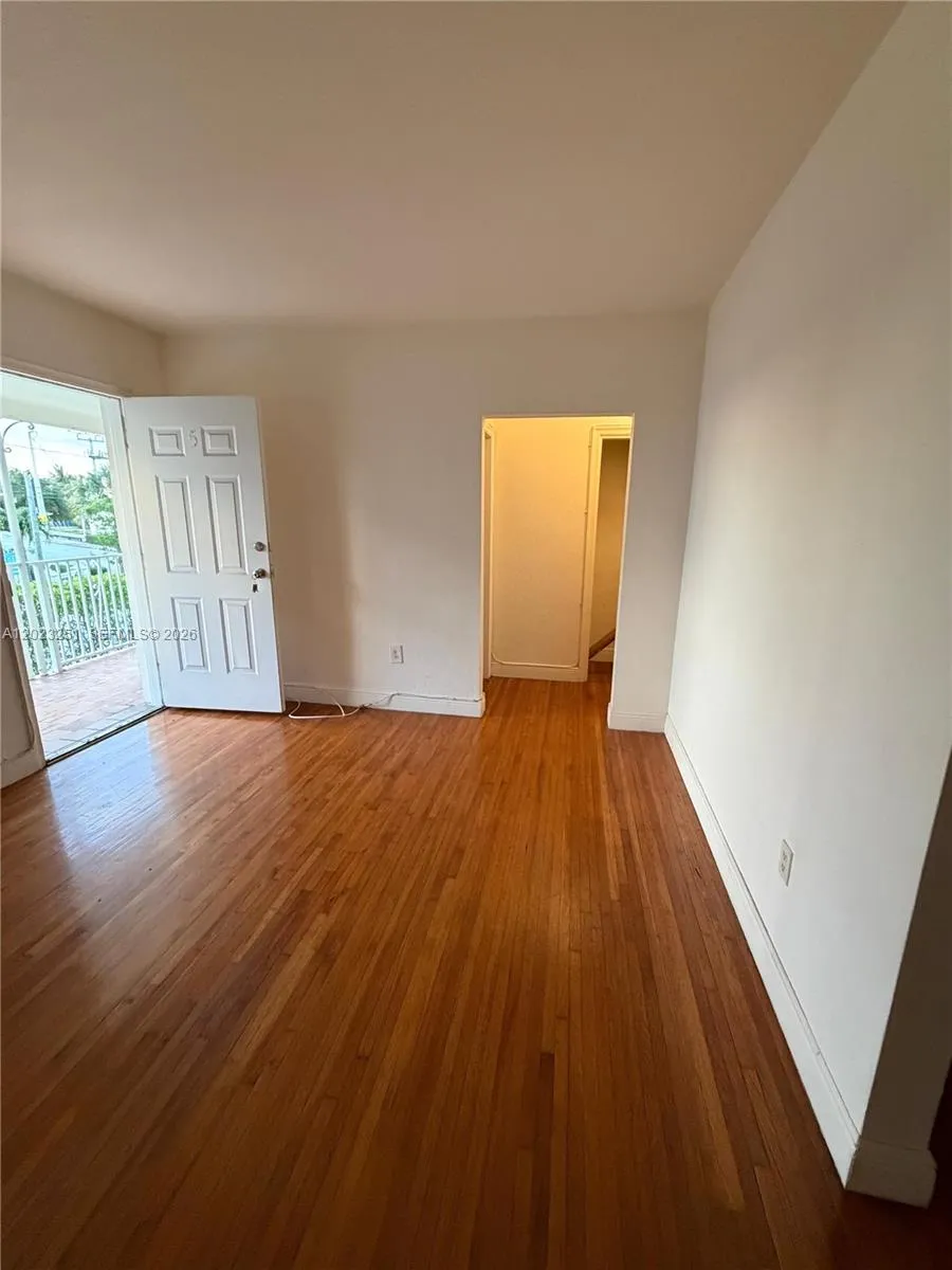 2200 Calais Dr # 5, Miami Beach FL 33141