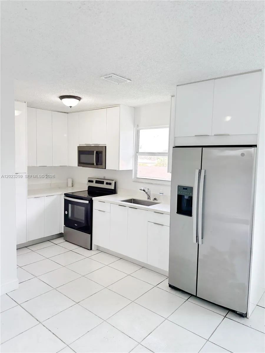 325 W 60th St # 0, Hialeah FL 33012