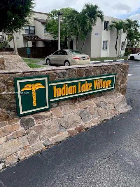 10231 W Fontainebleau Blvd # 202, Miami FL 33172