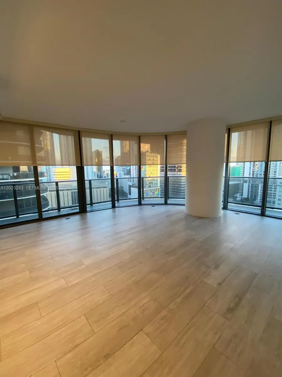 55 SW 9th St # 1503, Miami FL 33130
