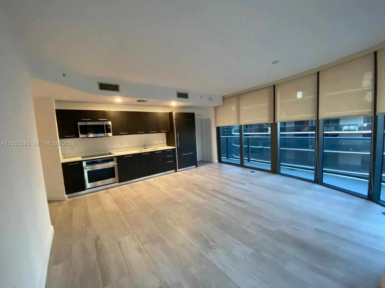 55 SW 9th St # 1503, Miami FL 33130