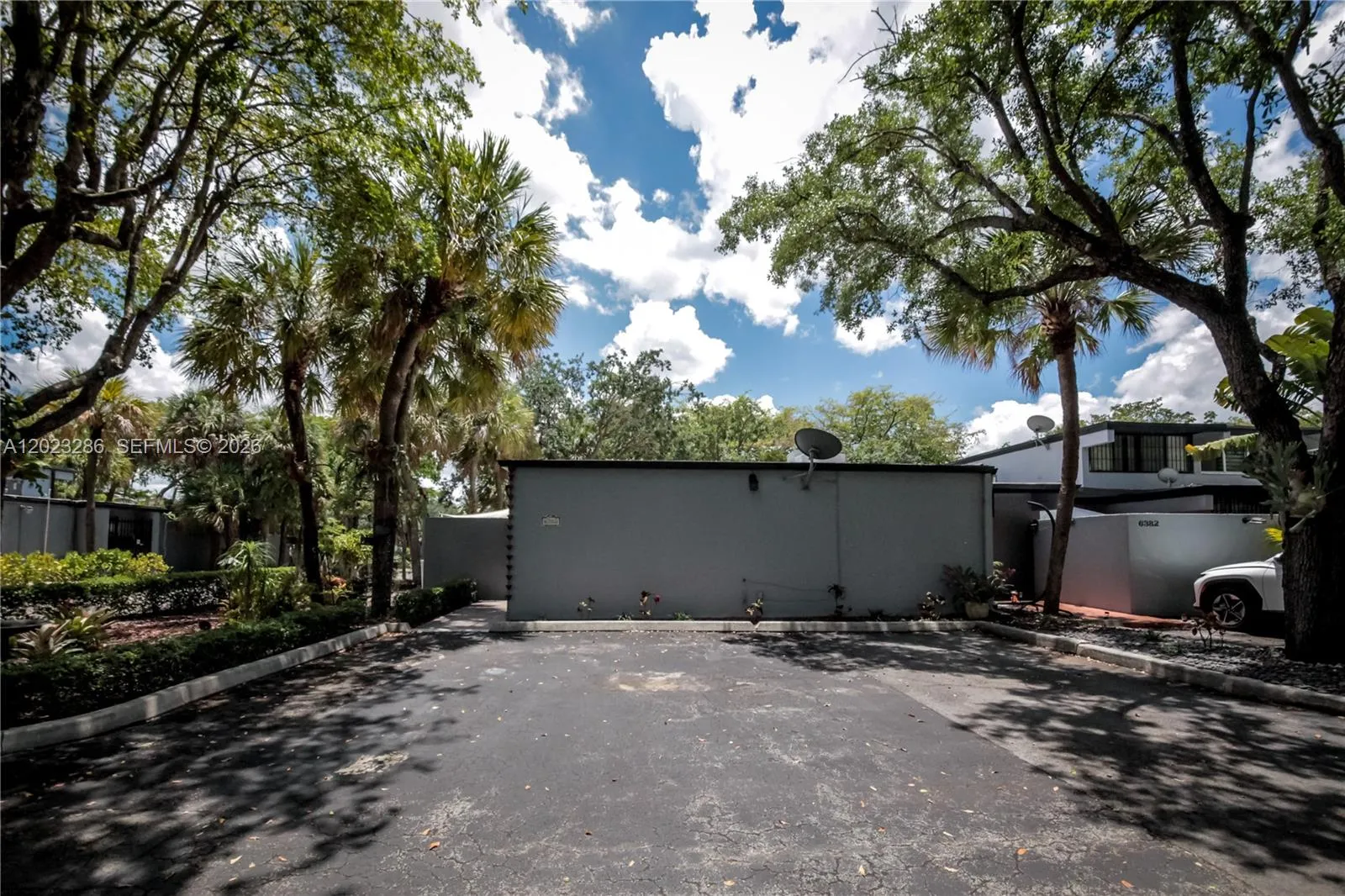 6380 Jack Rabbit Ln, Miami Lakes FL 33014
