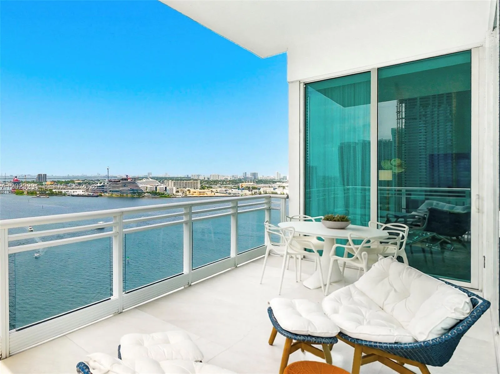 900 Brickell Key Blvd # 1801, Miami FL 33131