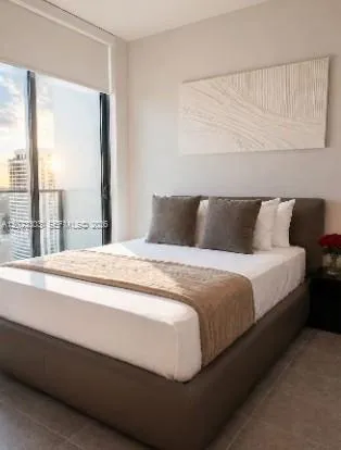 121 NE 5th St # 3203, Miami FL 33132