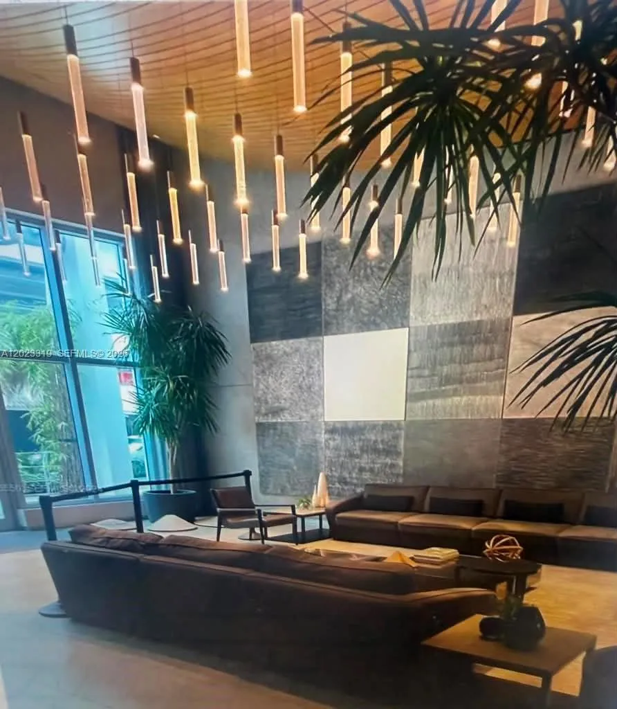 1100 S Miami Ave # 2804, Miami FL 33130