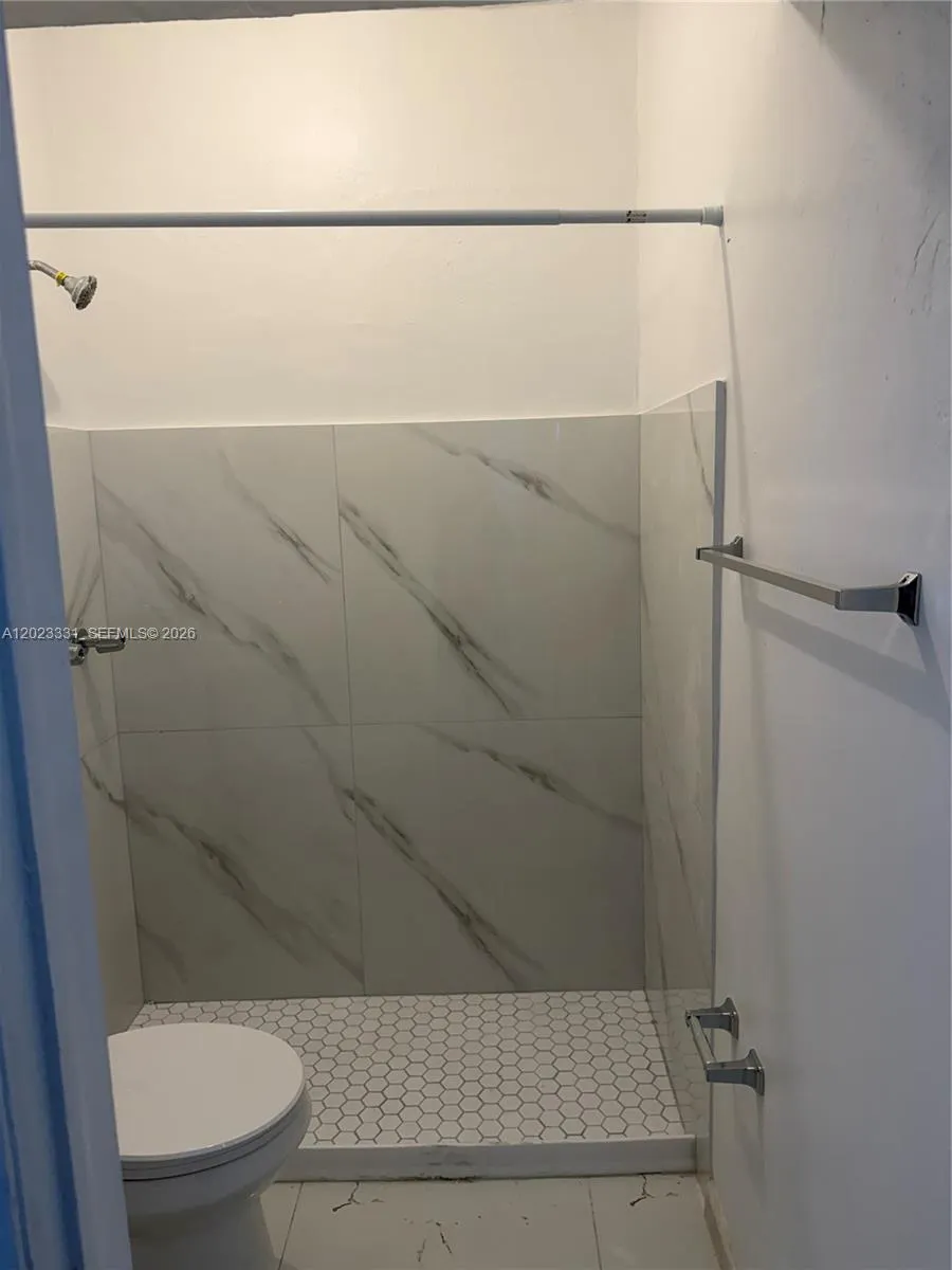 4871 W Flagler St # 6, Miami FL 33134