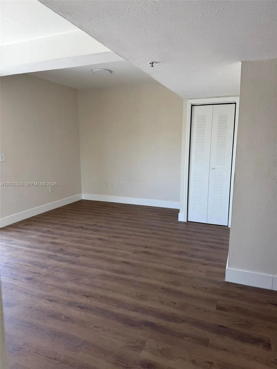 763 SW 5th St # 304, Miami FL 33130