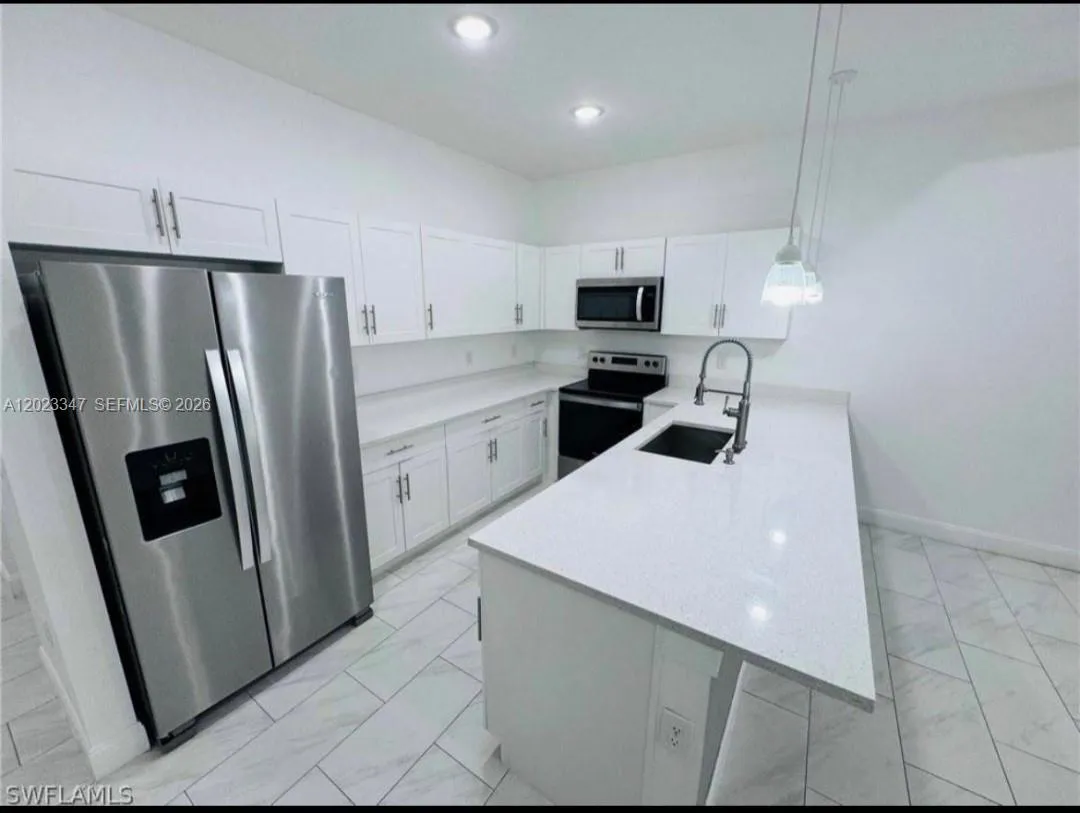 5022-5024 Centennial Blvd, Lehigh Acres FL 33971
