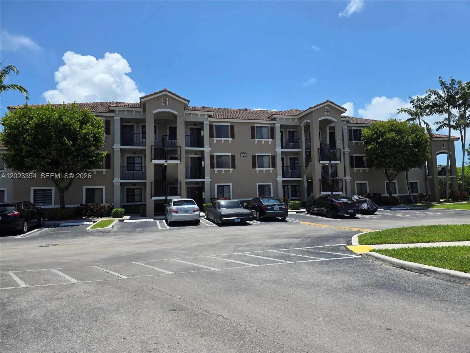22901 SW 88th Pl # 102, Cutler Bay FL 33190