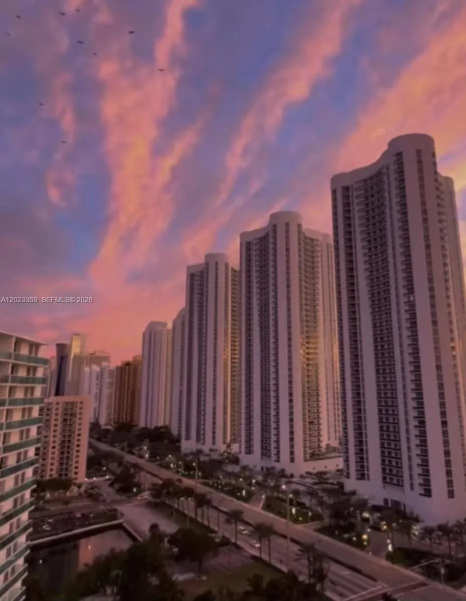16909 N Bay Rd # 720, Sunny Isles Beach FL 33160