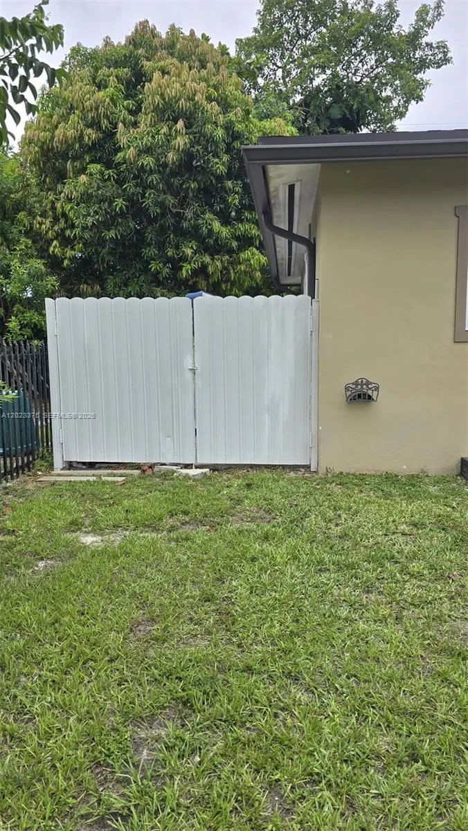 11930 SW 187th St # 1, Miami FL 33177