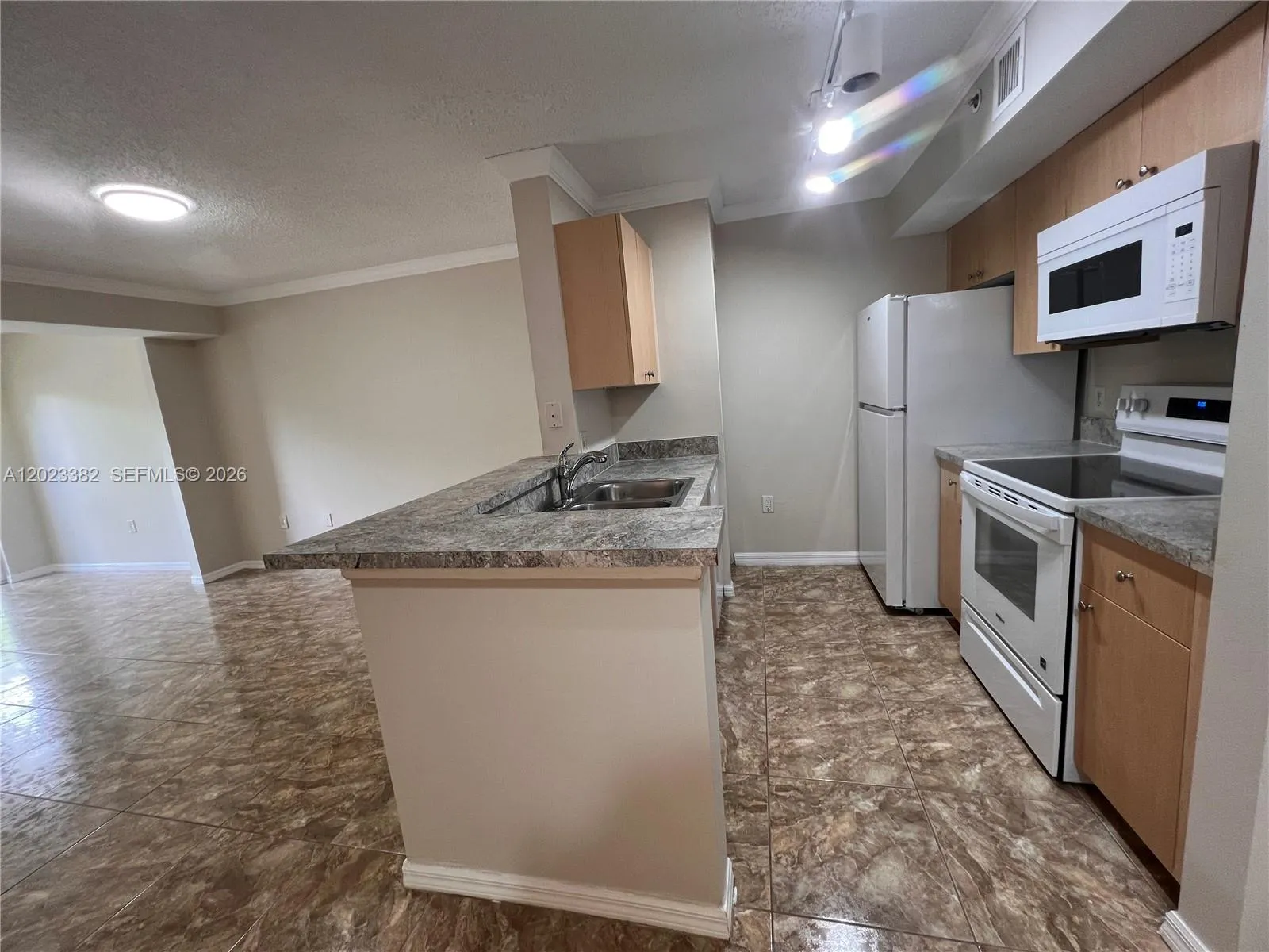 2496 Centergate Dr # 205, Miramar FL 33025