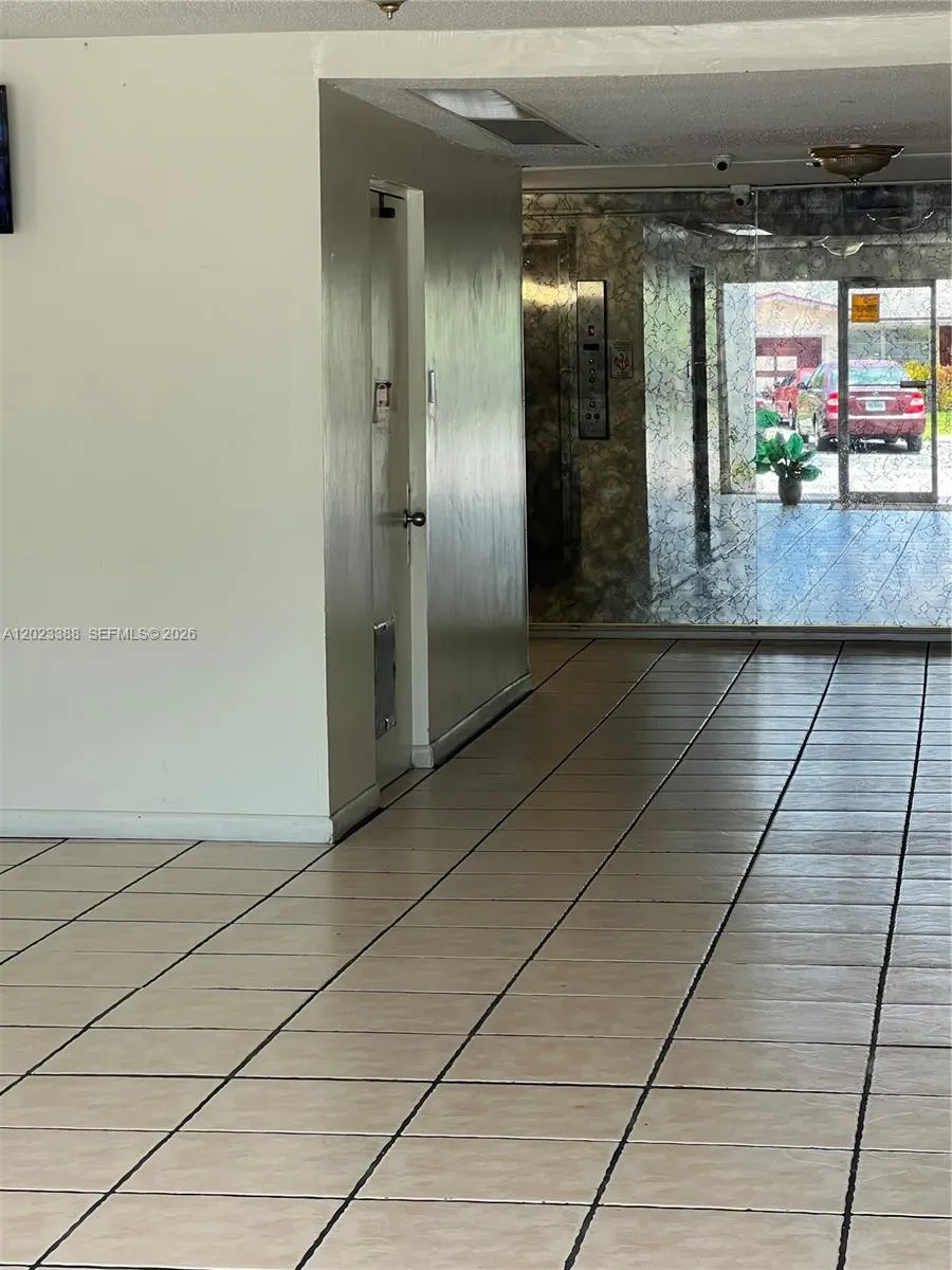2060 NW 48th Ter # 103, Lauderhill FL 33313