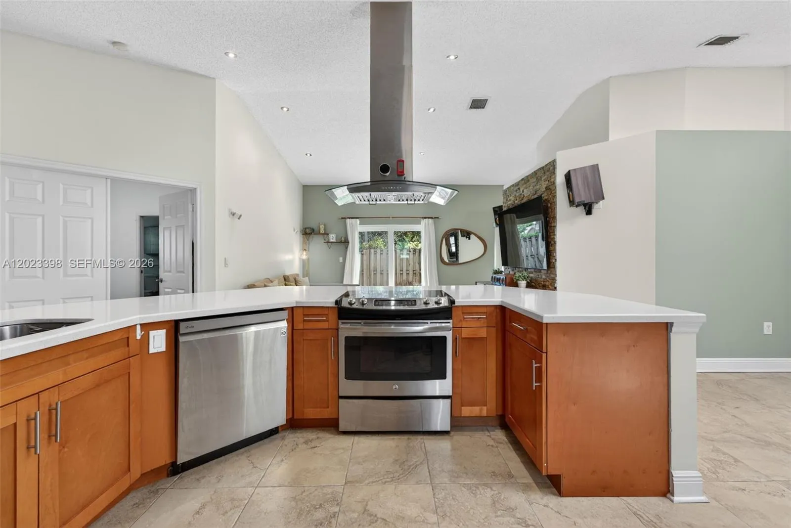 14421 SW 155th Pl, Miami FL 33196