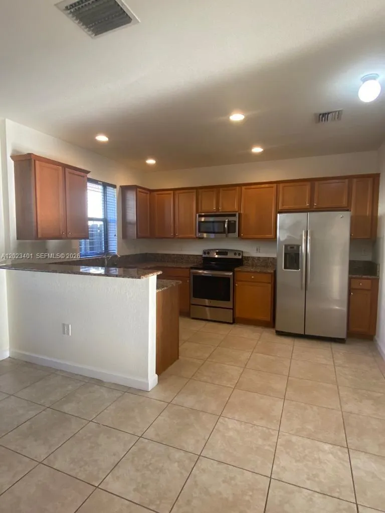 17341 SW 153rd Ct # 17341, Miami FL 33187