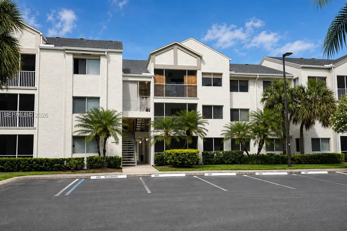 5760 Rock Island Rd # 321, Tamarac FL 33319
