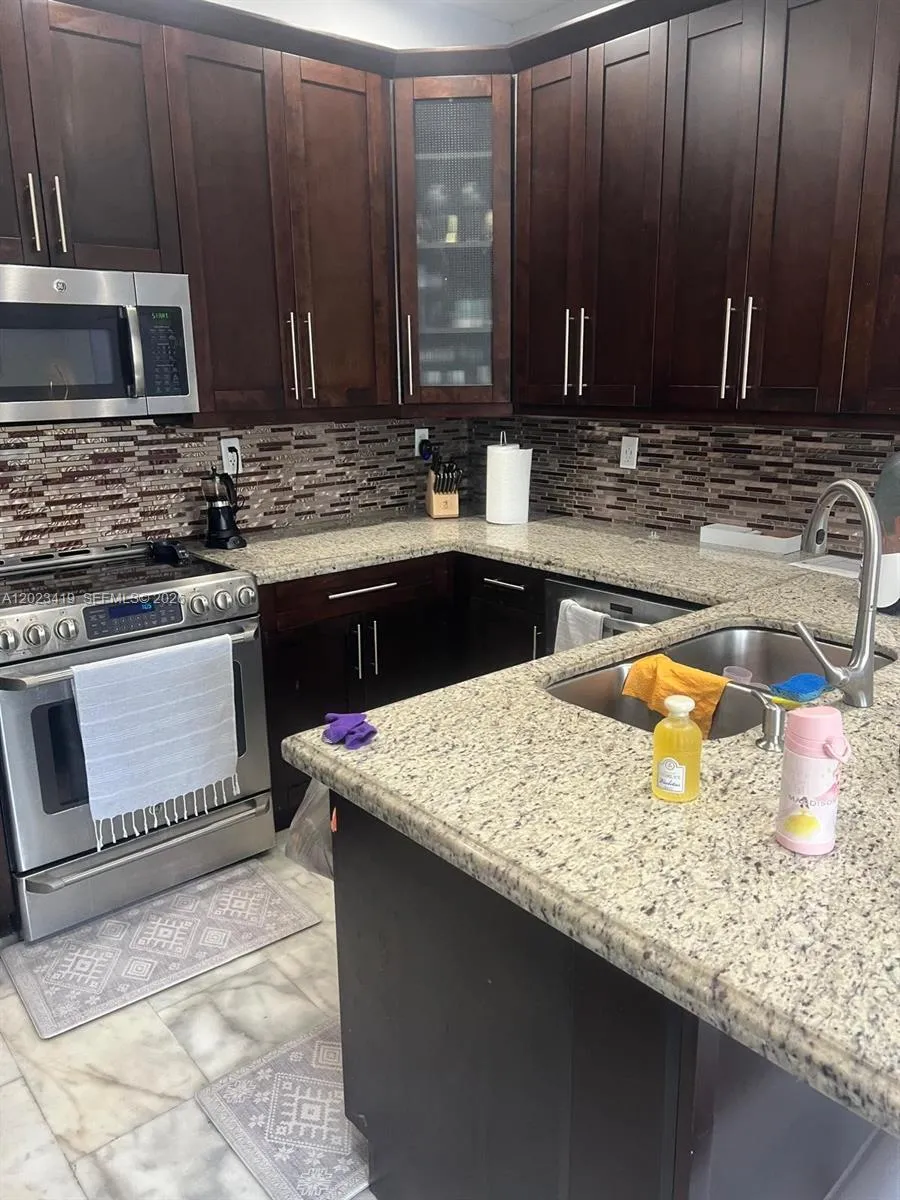 4301 SW 160th Ave # 215, Miramar FL 33027