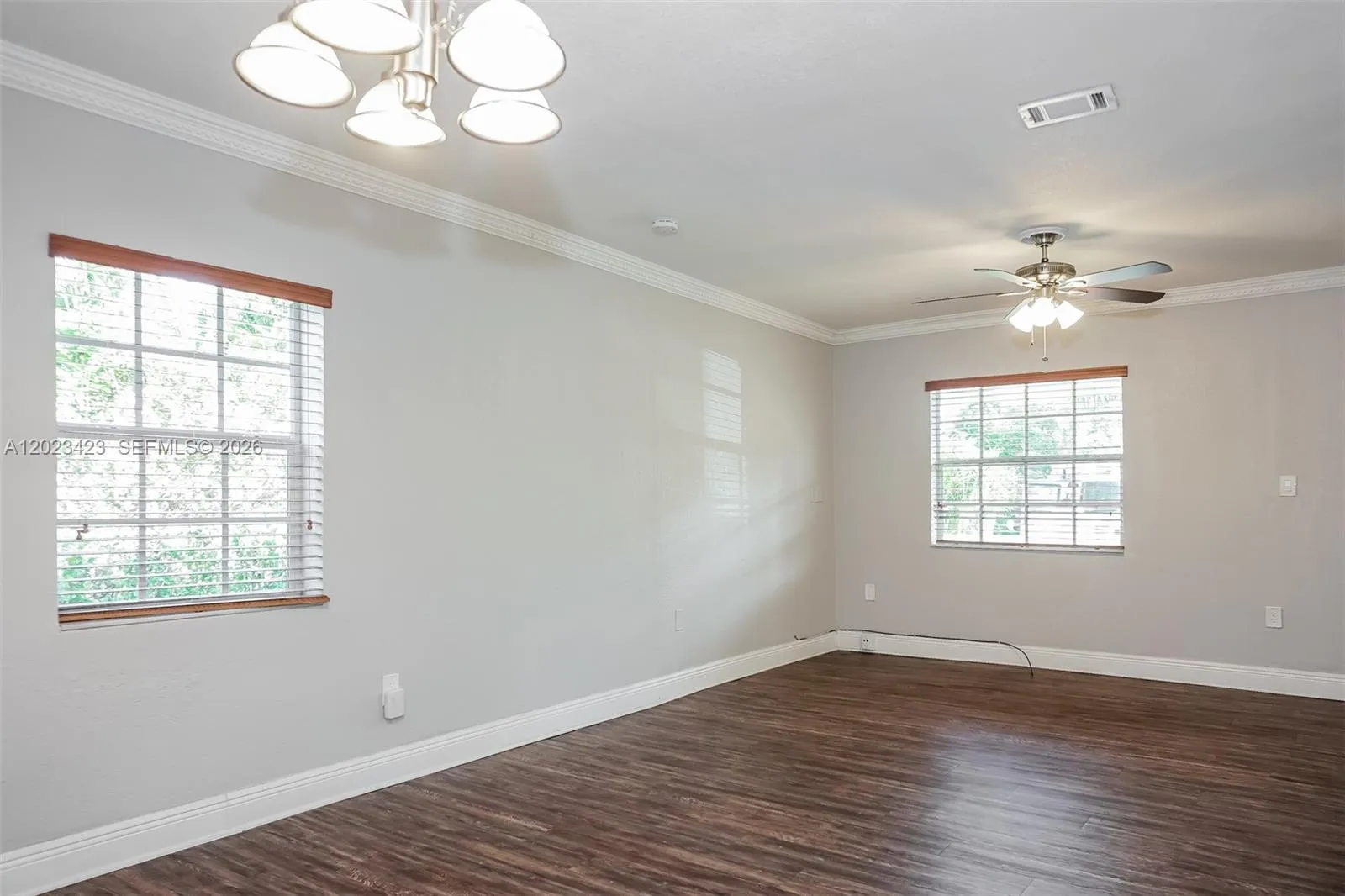 1579 NE 182nd St, North Miami Beach FL 33162