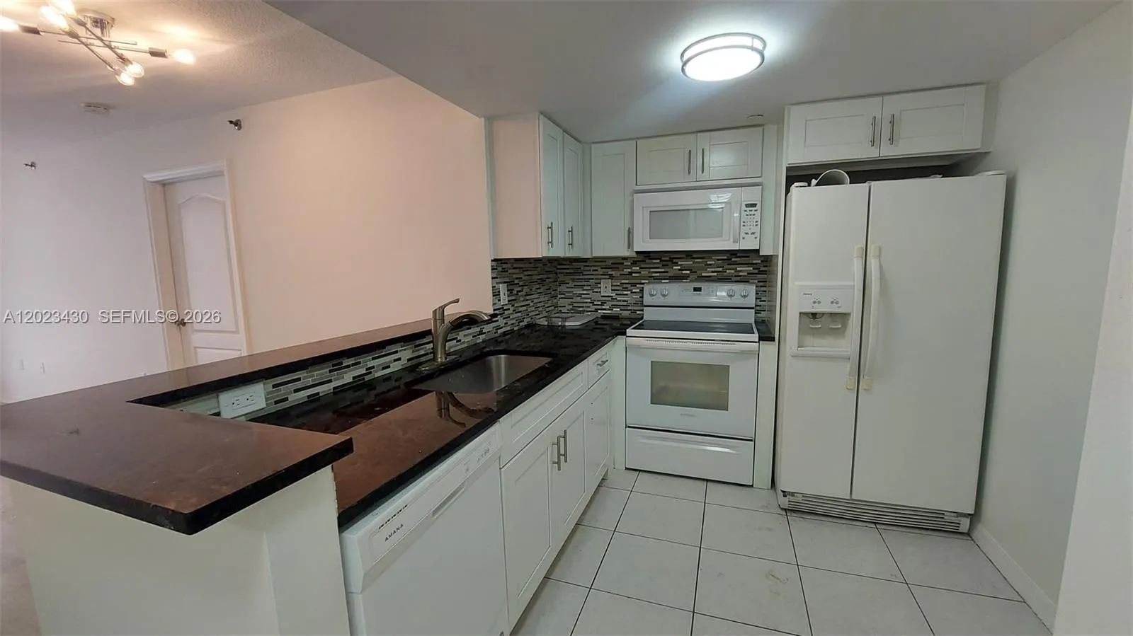 2642 Collins Ave # 408, Miami Beach FL 33140