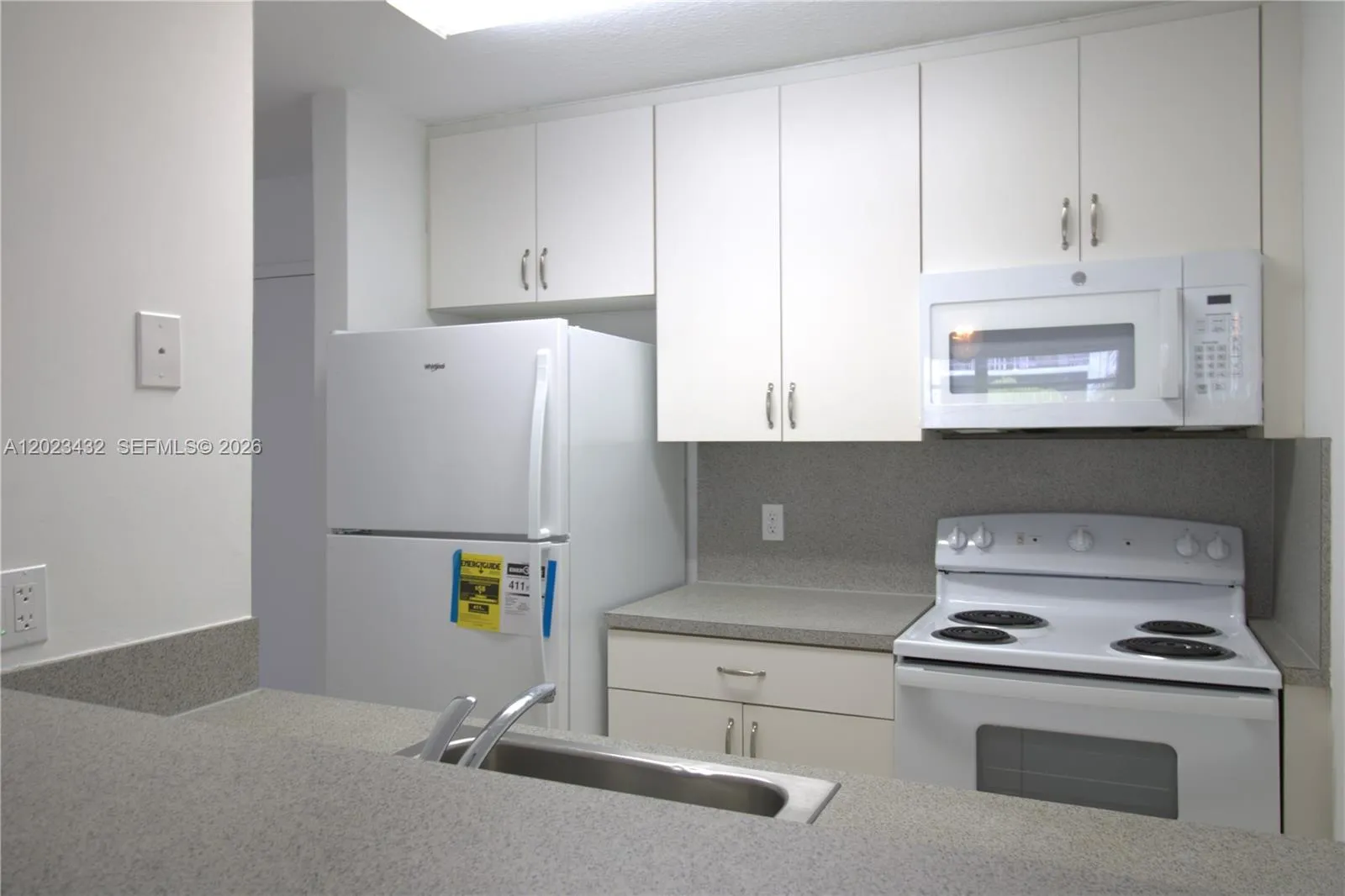 1225 NE 124th St # 32B, North Miami FL 33161