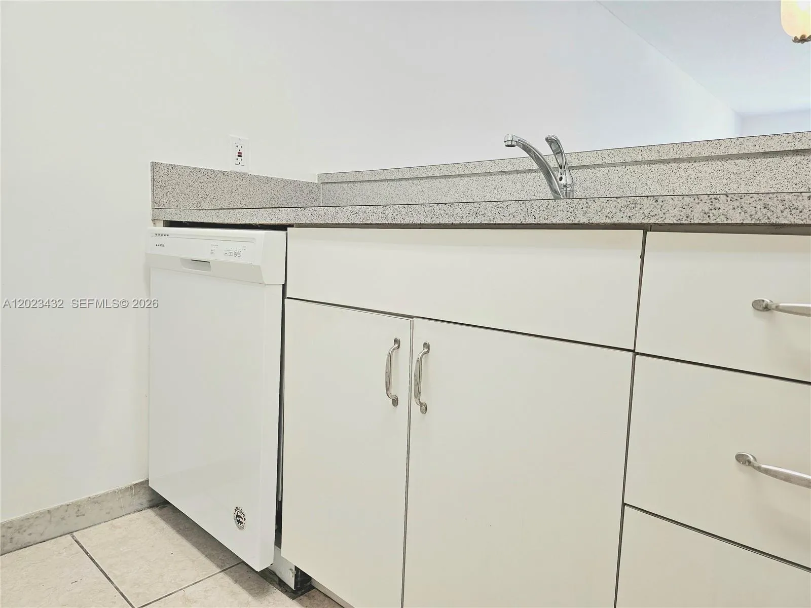1225 NE 124th St # 32B, North Miami FL 33161