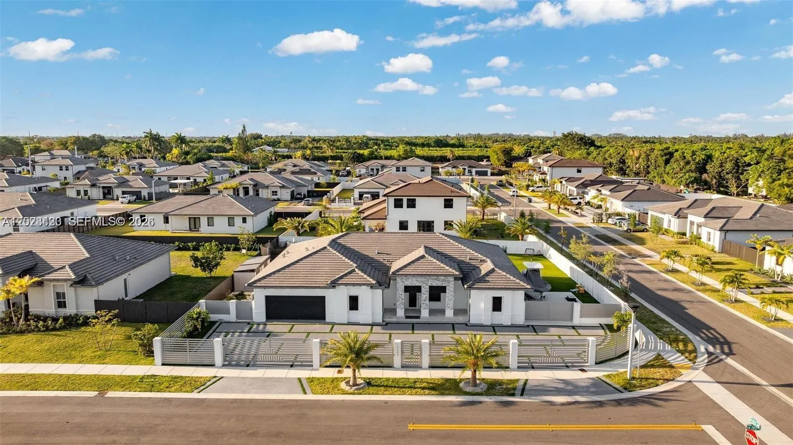 13305 SW 190th Ter # 13305, Miami FL 33177