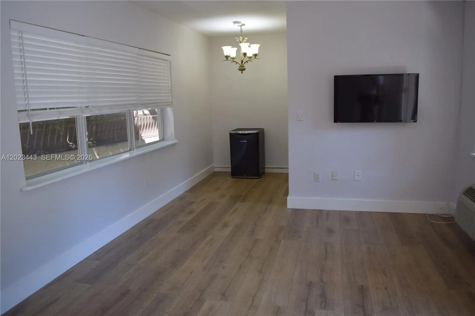 125 Edgewater Dr # 7, Coral Gables FL 33133