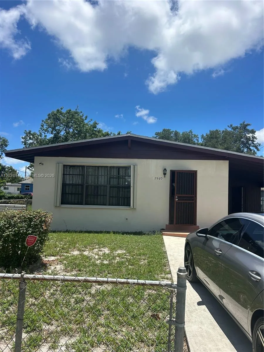 3 bedroom 1 bath for sale at 2980 NW 170th St, Miami Gardens FL 33056