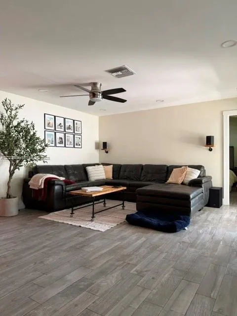 14552 SW 142nd Pl # 14552, Miami FL 33186
