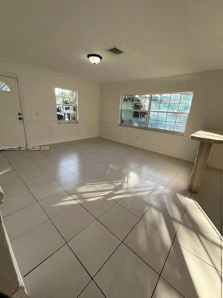 2411 NW 65th St, Miami FL 33147