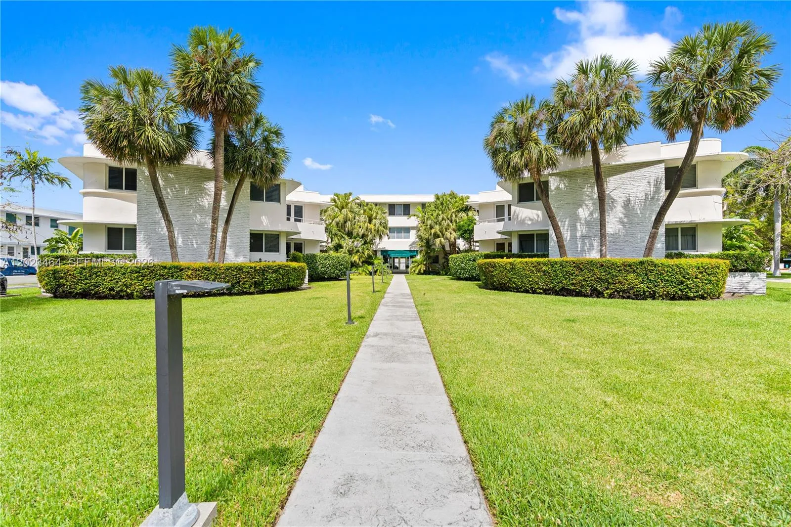 10190 Collins Ave, Bal Harbour FL 33154