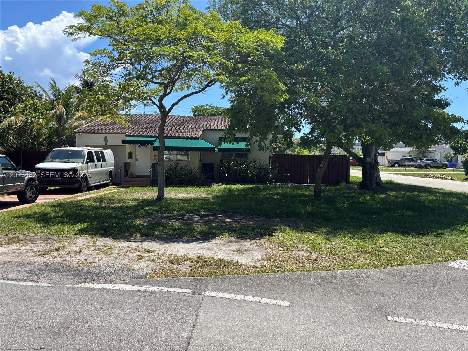 2 bedroom 1 bath for sale at 1501 N 16th Ct, Hollywood FL 33020