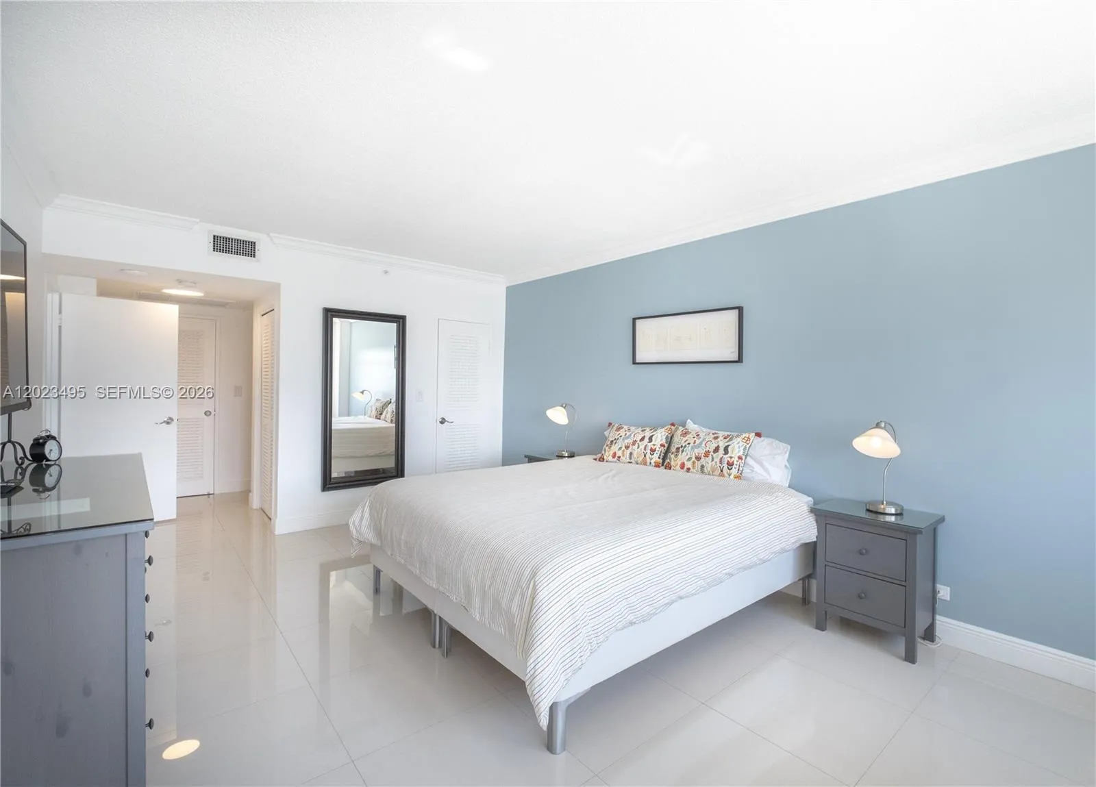 5601 Collins Ave # 1420, Miami Beach FL 33140