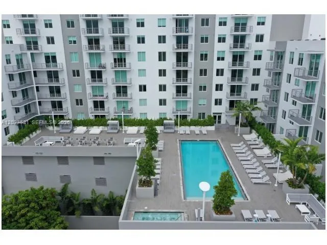 729 NW 2nd St # 808, Miami FL 33128