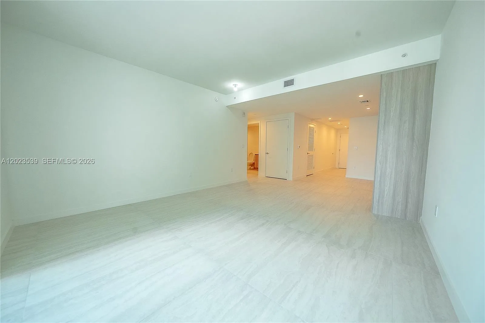77 SE 5th St # 2203, Miami FL 33131