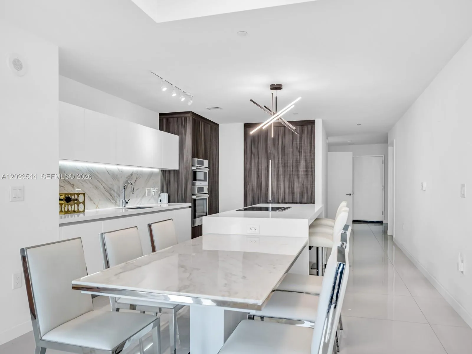851 NE 1st Ave # 3201, Miami FL 33132