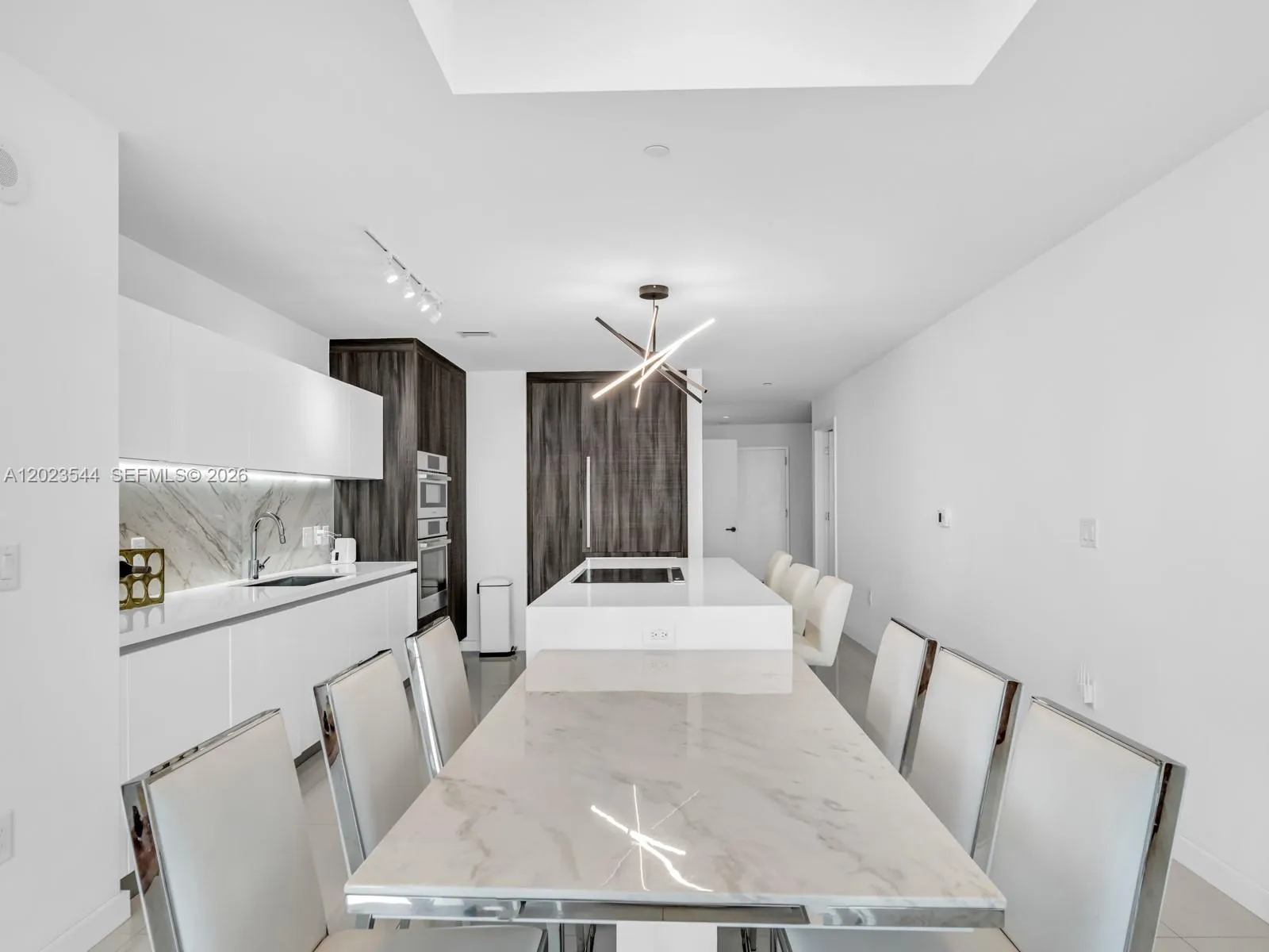 851 NE 1st Ave # 3201, Miami FL 33132