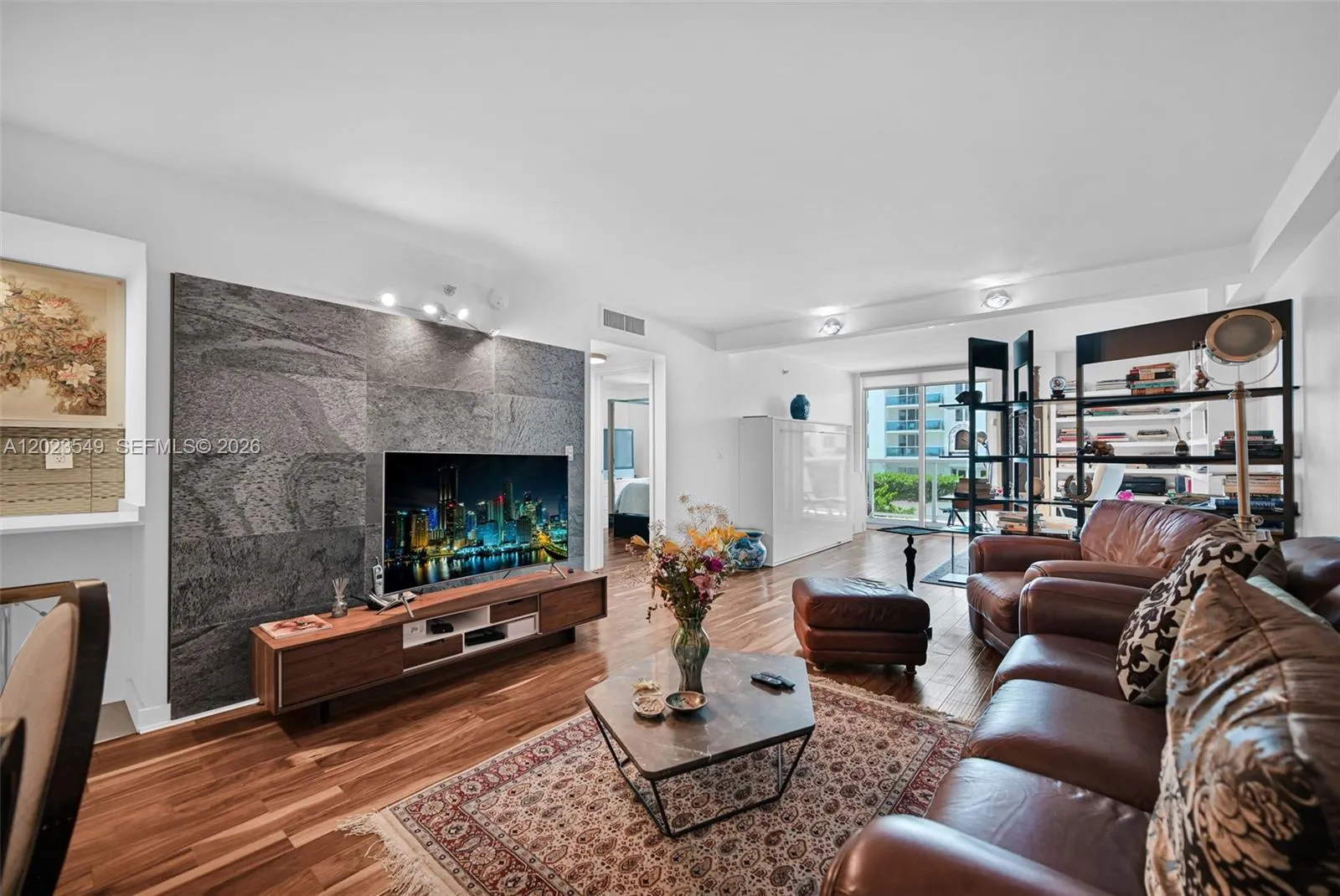 2401 Collins Ave # 504, Miami Beach FL 33140
