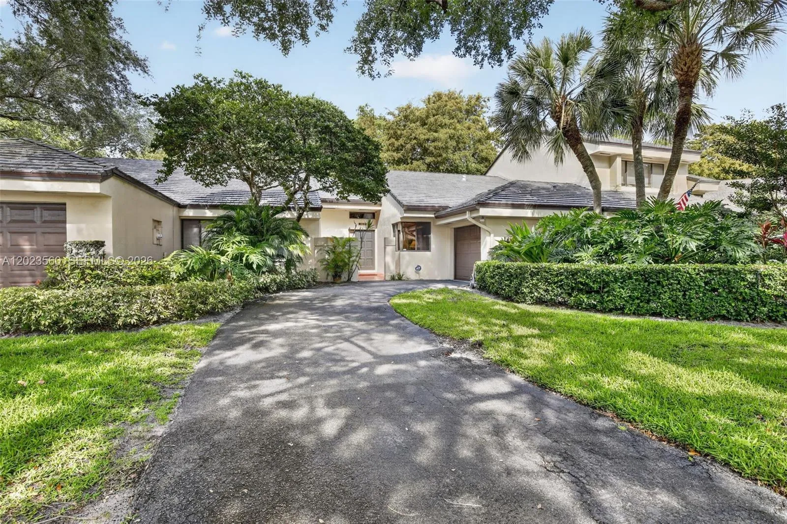 2 bedroom 2 bath for sale at 369 NW 97th Ave, Plantation FL 33324