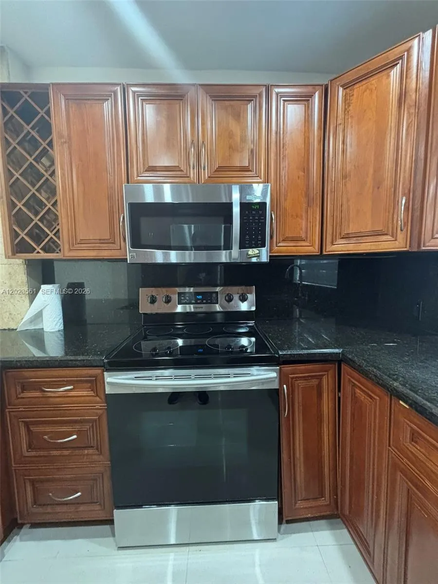 1648 SW 13th St, Miami FL 33145