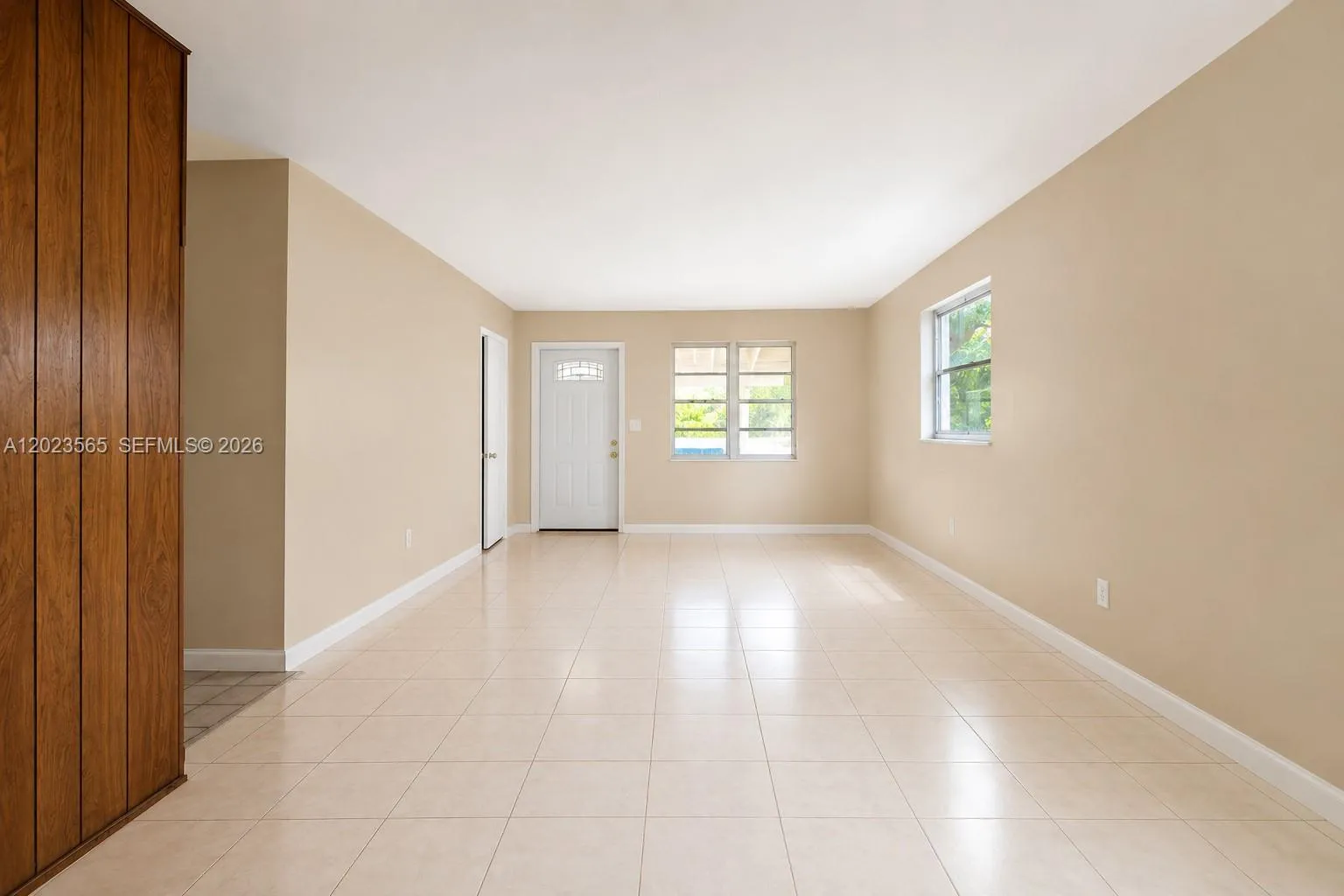 1380 NE 153rd St, North Miami Beach FL 33162
