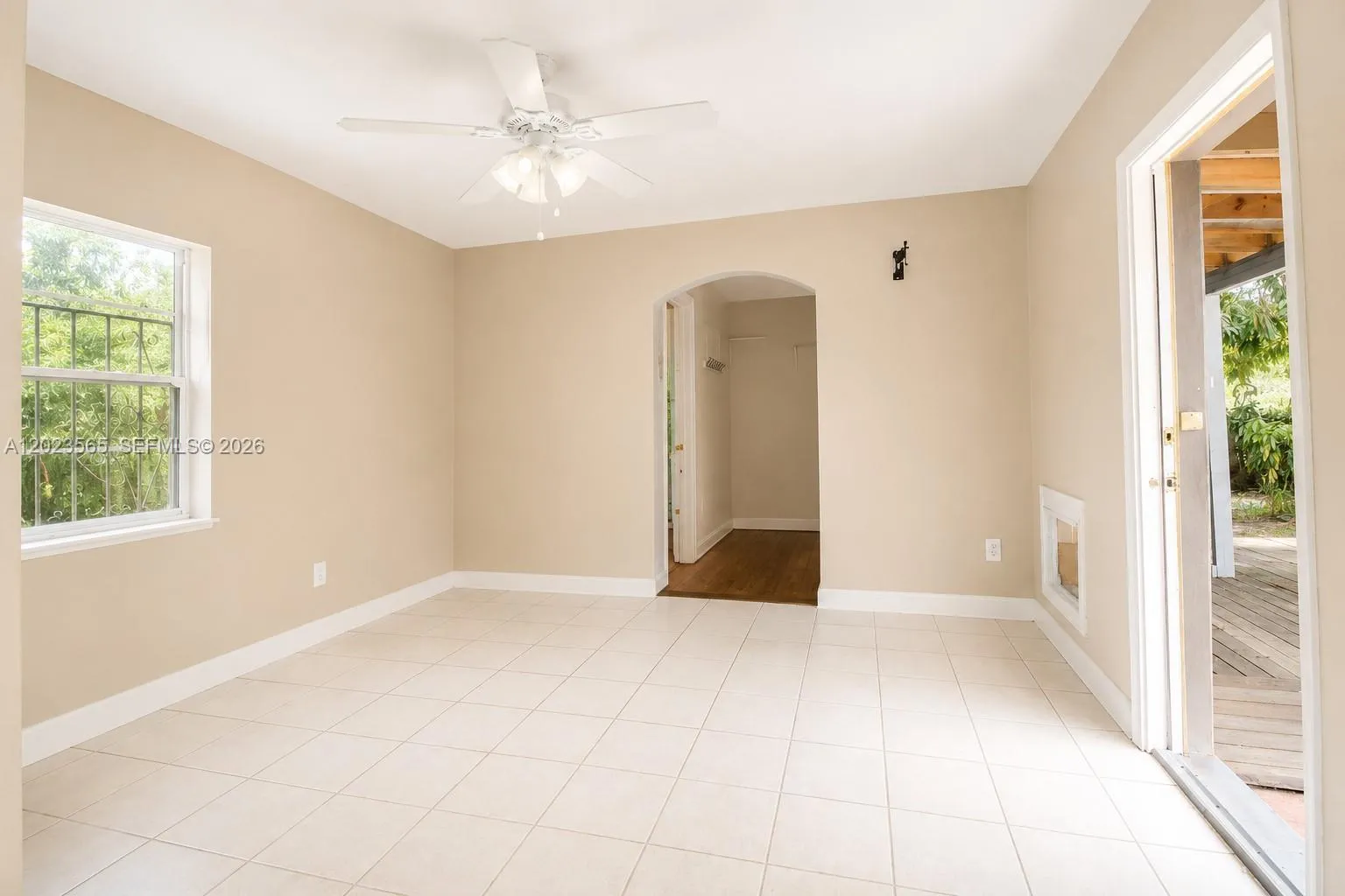 1380 NE 153rd St, North Miami Beach FL 33162